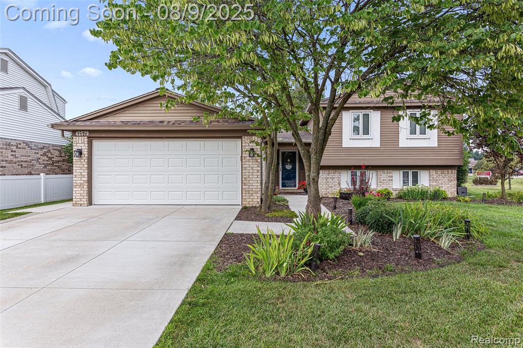 42579 Collingham Court, Canton, MI 48187 — front exterior