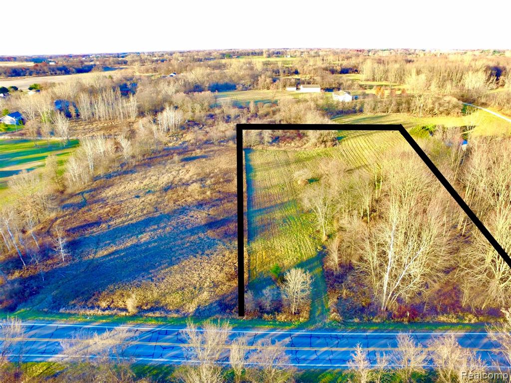 3 Mason Road, Webberville, MI 48892 — Photo 2
