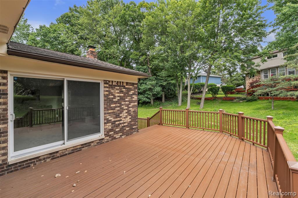 5310 Pond Bluff Drive, West Bloomfield, MI 48323 — Photo 74