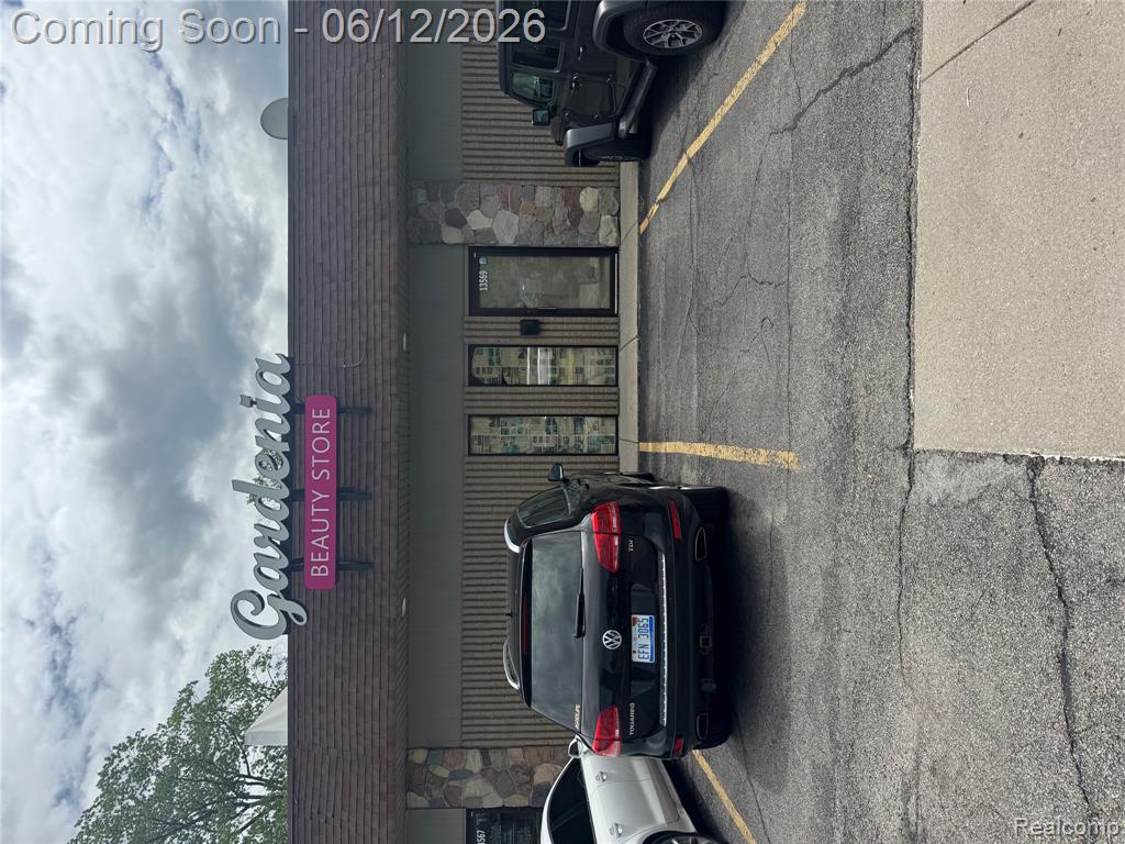 13565 Dix Toledo Road, Southgate, MI 48195