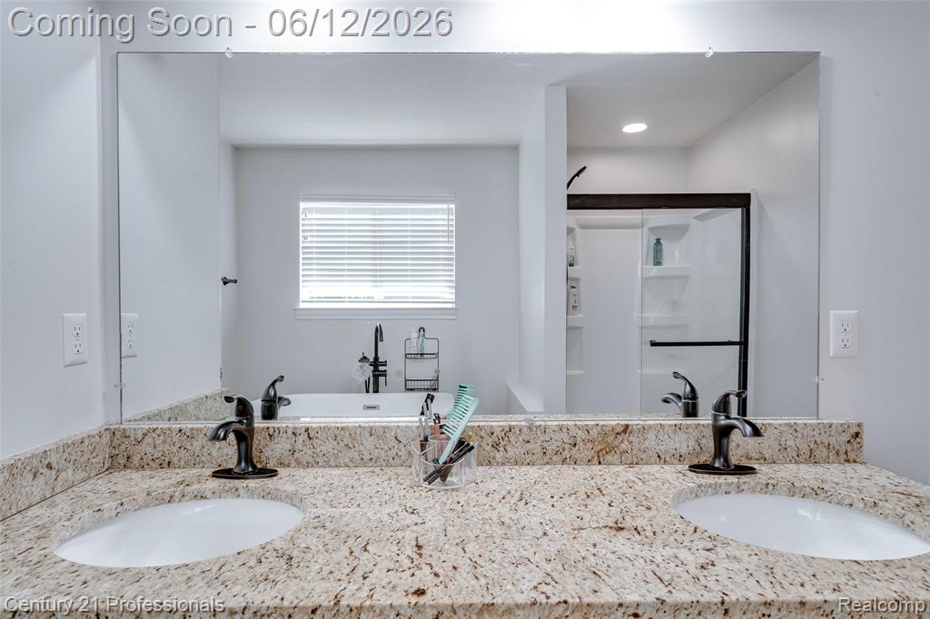 28323 Oakmonte Circle, New Hudson, MI 48165 — Photo 47
