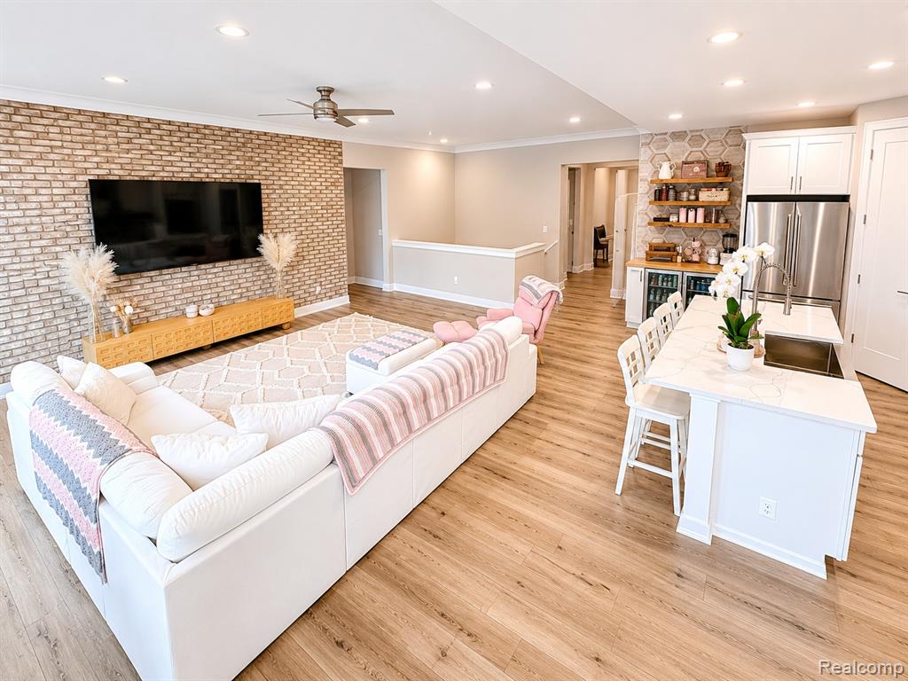 154 Mulberry Lane, thumbnail 4