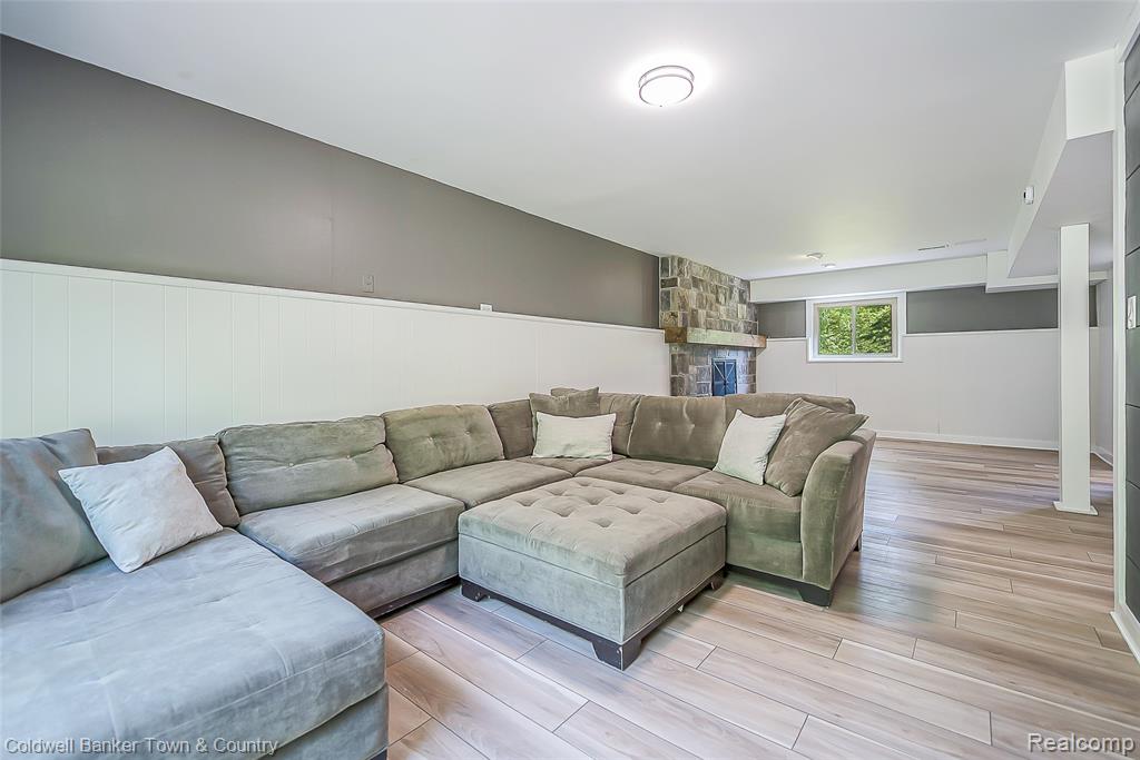 4225 N Tipsico Lake Road, Hartland, MI 48353 — Photo 32