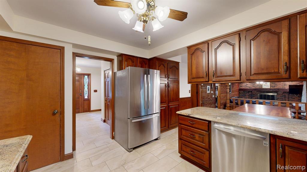 6624 Wellesley Terrace, Clarkston, MI — Photo 14