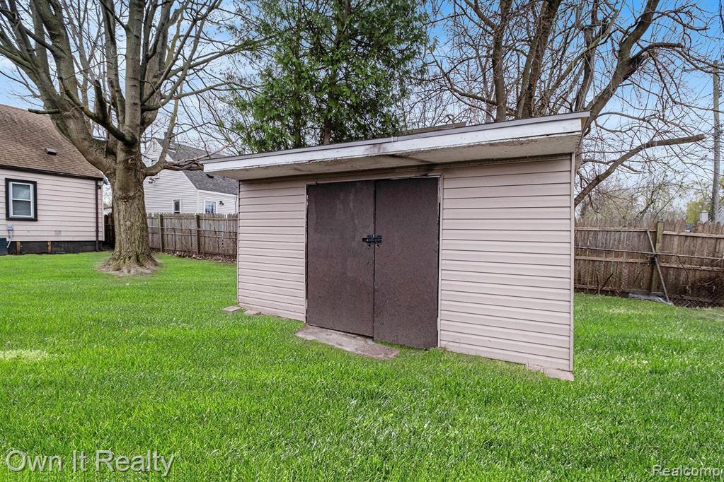 6304 DUNCAN Street, Taylor, MI 48180 — Photo 21