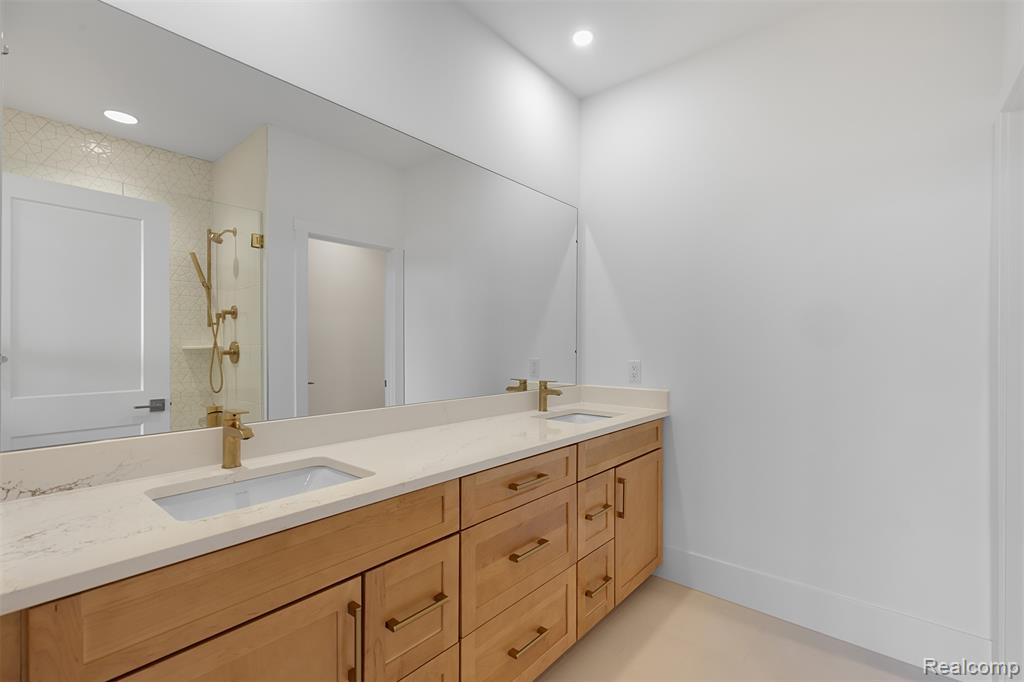 404 S Center Street, Northville, MI 48167 — Photo 17