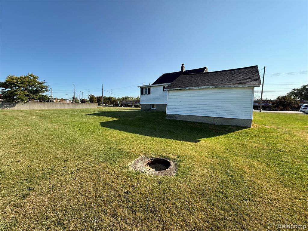 50811 Romeo Plank Road, Macomb, MI 48044 — Photo 5