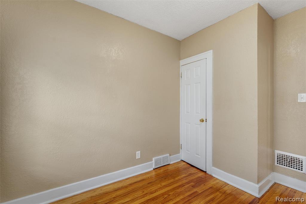 15853 Santa Rosa Drive, Detroit, MI 48238 — Photo 14