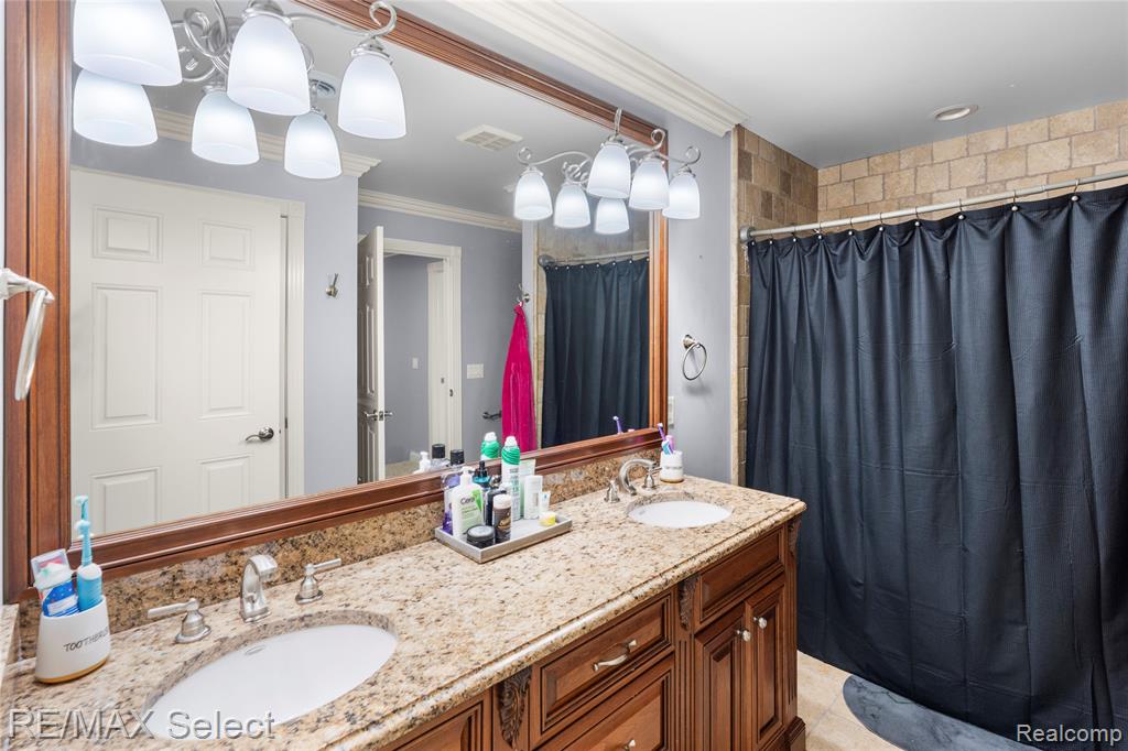 3334 Creekview Drive, Davison, MI 48423 — Photo 47