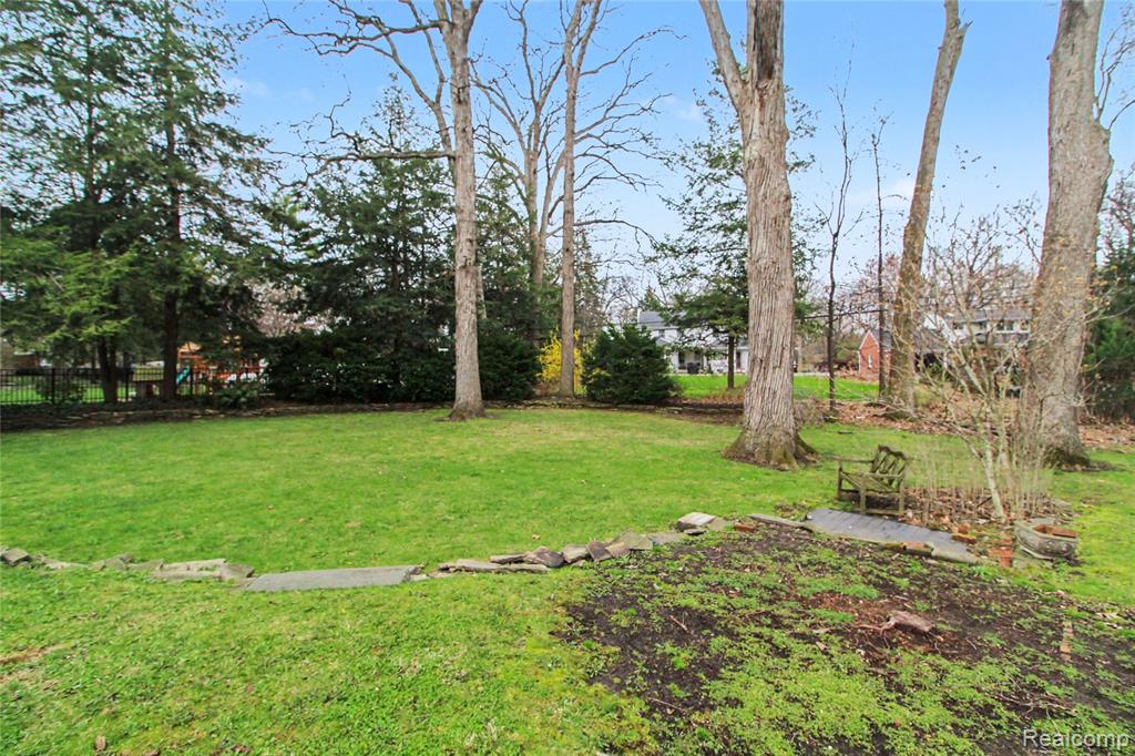 330 Cole Road, Monroe, MI 48162 — Photo 36