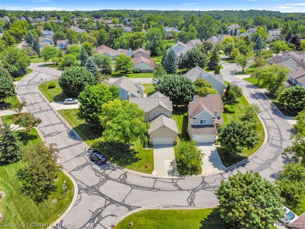 41665 CHARLESTON Lane, Novi, MI 48377 — Photo 60