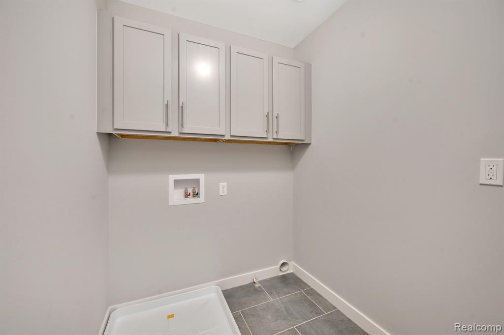 41600 ORIANNA Lane, 14, Novi, MI — Photo 31