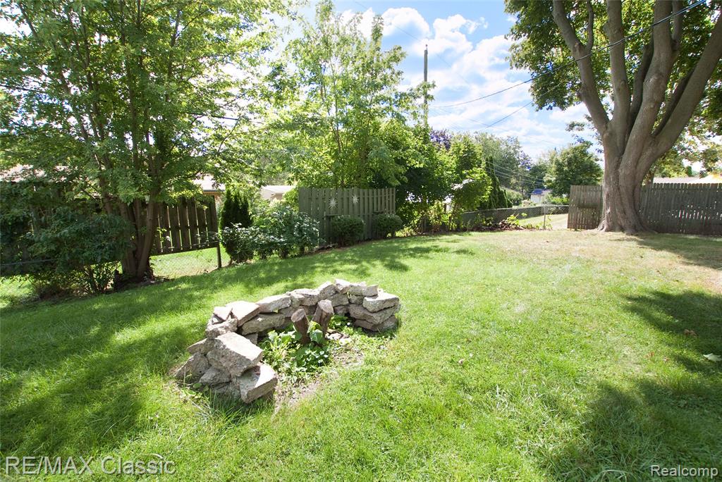 4836 Sundew Street, Commerce Twp, MI 48382 — Photo 31