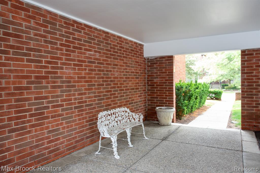 444 Chester Street, 420, Birmingham, MI 48009 — Photo 41