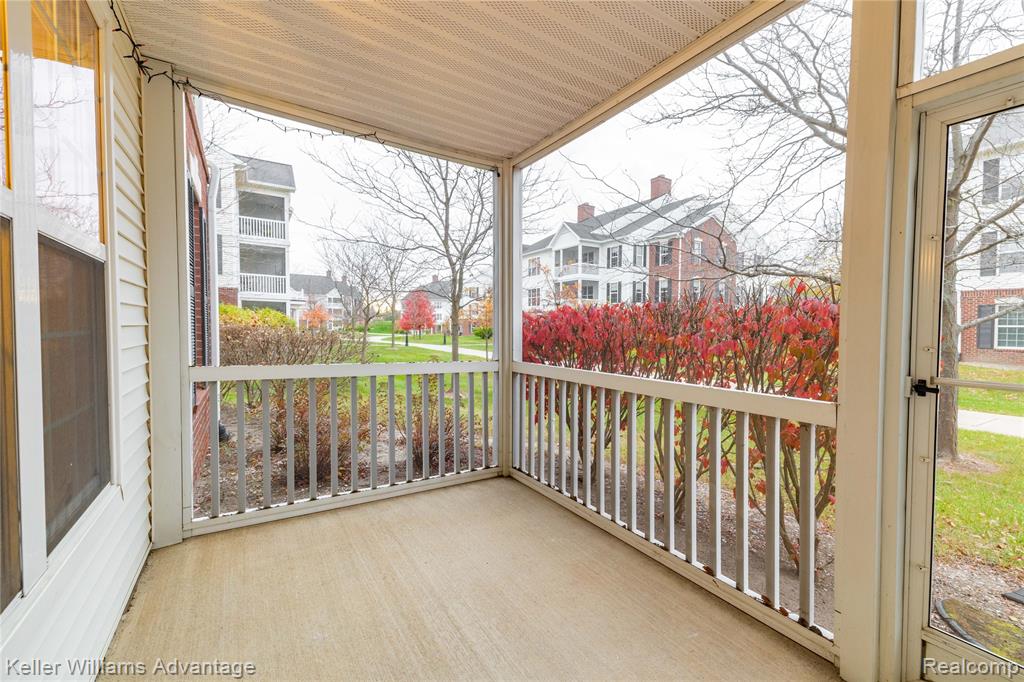 921 E Summerfield Glen Circle, Ann Arbor, MI 48103 — Photo 26