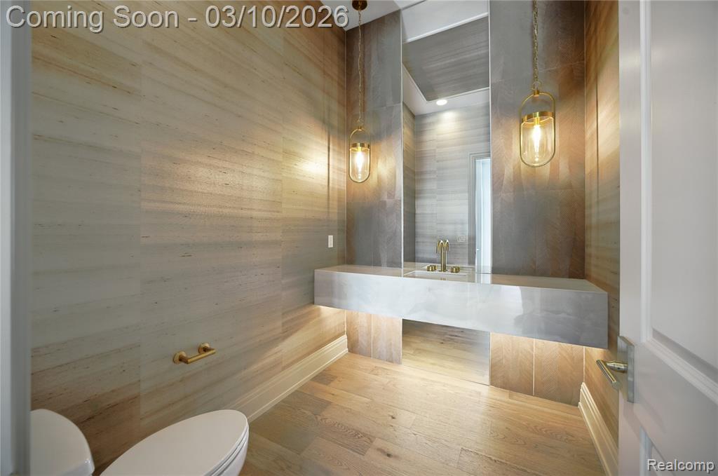 3281 Chickering Lane, Bloomfield Hills, MI 48302 — Photo 16