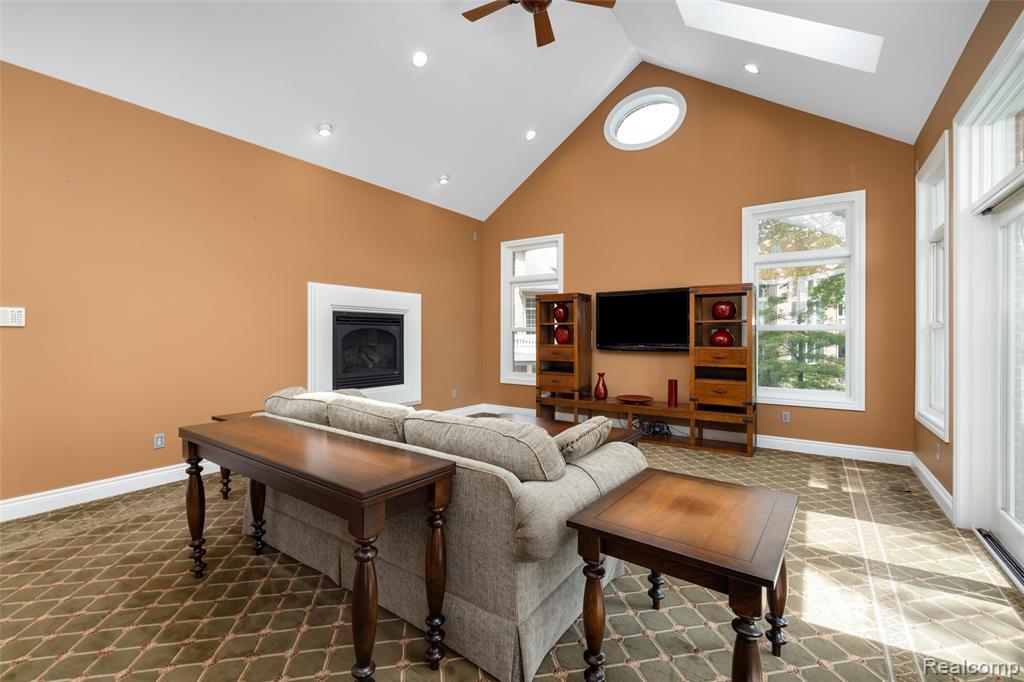 7432 Foxburg Court, Clarkston, MI 48348 — Photo 35