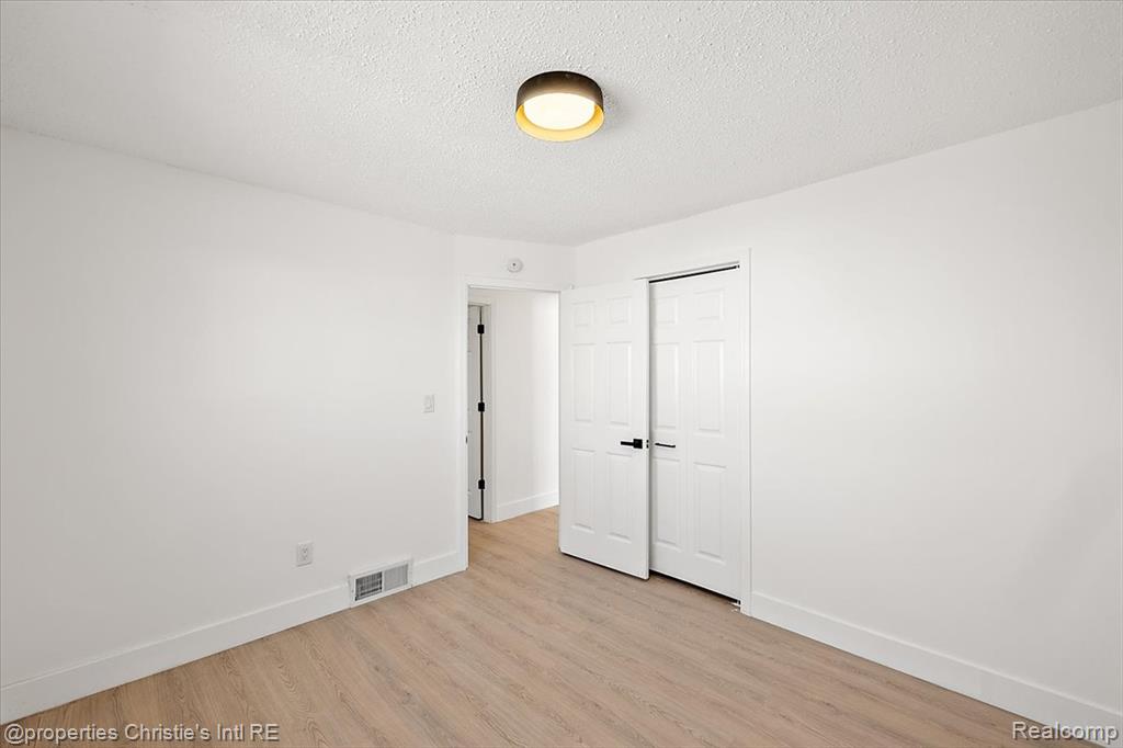 20850 GLEN LODGE Road, Ferndale, MI 48220 — Photo 14