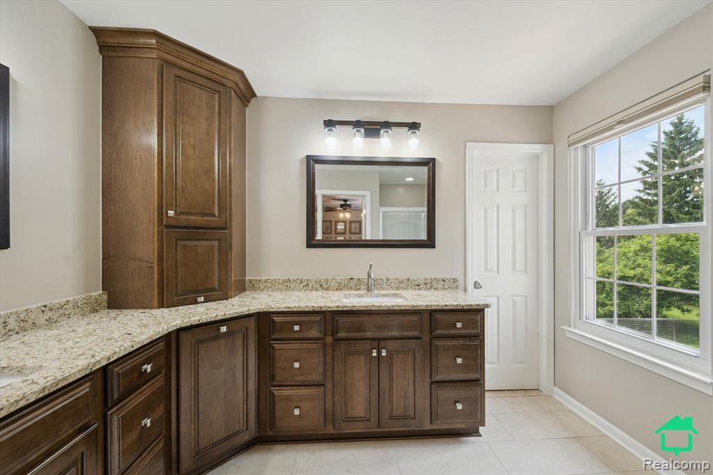 46518 E Oak Manor Court, Canton, MI 48187 — Photo 29