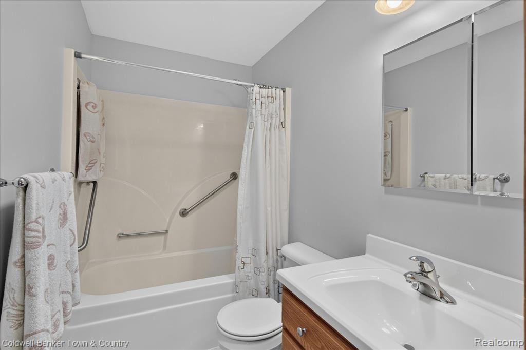 5619 Dogwood Street, Jackson, MI 49201 — Photo 26