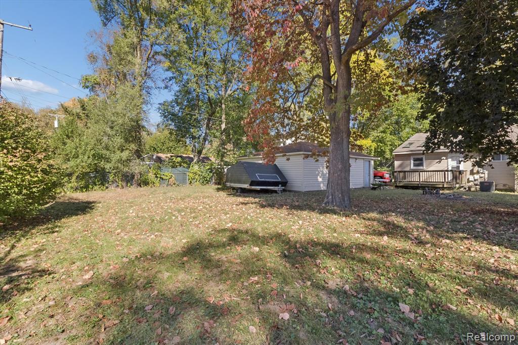 639 N Harvey Street, Westland, MI — Photo 34