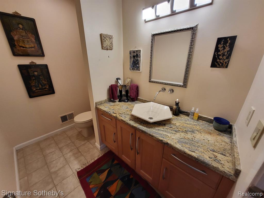 6358 TIMBERWOOD S, West Bloomfield, MI — Photo 44