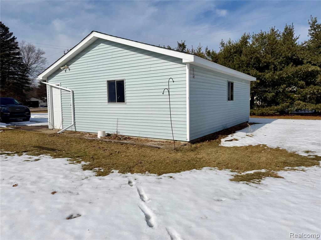 5976 Falkenbury Road, North Branch, MI 48461 — Photo 46