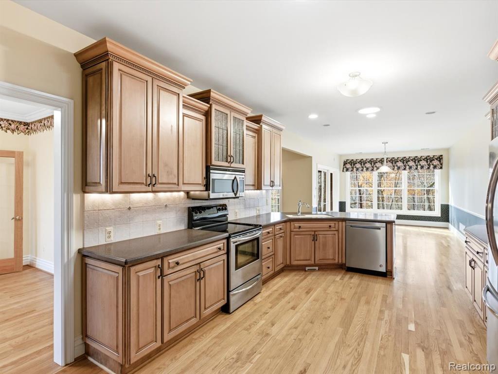 3993 N River Road, Fort Gratiot, MI 48059 — Photo 23