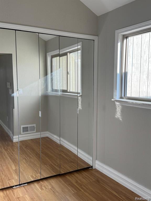 7490 S Brynmawr Court, West Bloomfield, MI — Photo 32