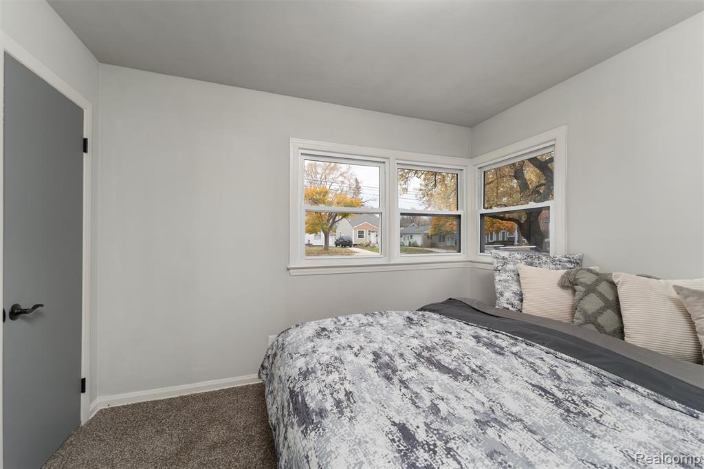 15751 W 14 Mile Road, Beverly Hills, MI 48025 — Photo 12