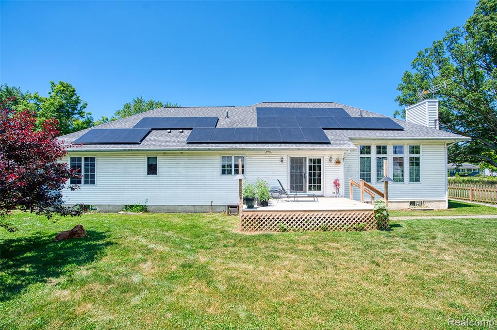 5382 Meadowlawn Road, Fowlerville, MI 48836 — Photo 34