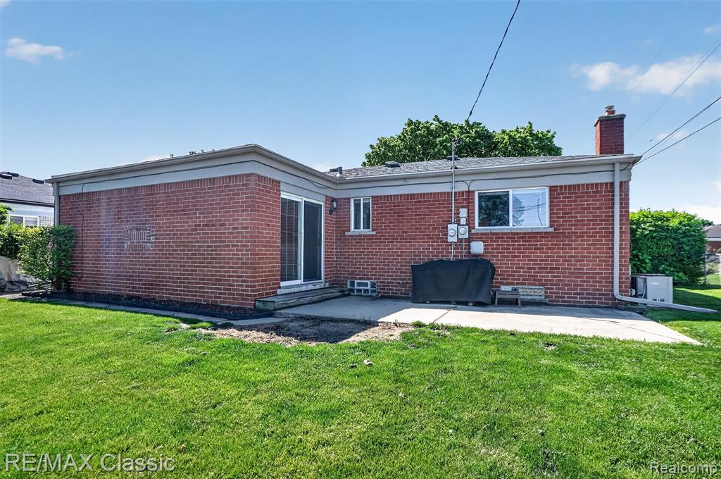 14011 Ken Court, Warren, MI 48088 — Photo 21
