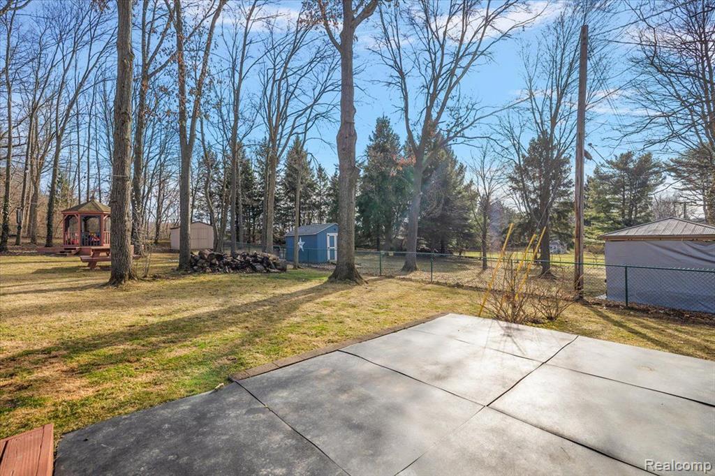 5621 SALLY Road, Clarkston, MI 48348 — Photo 52