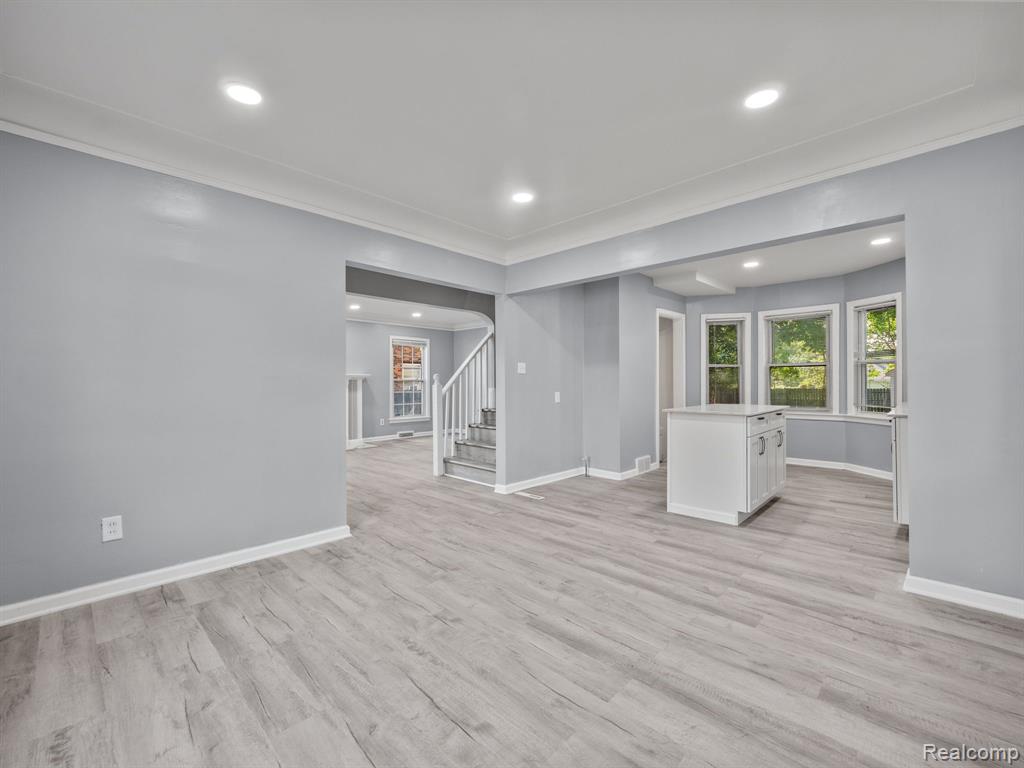 14514 CHANDLER PARK Drive, Detroit, MI 48224 — Photo 8