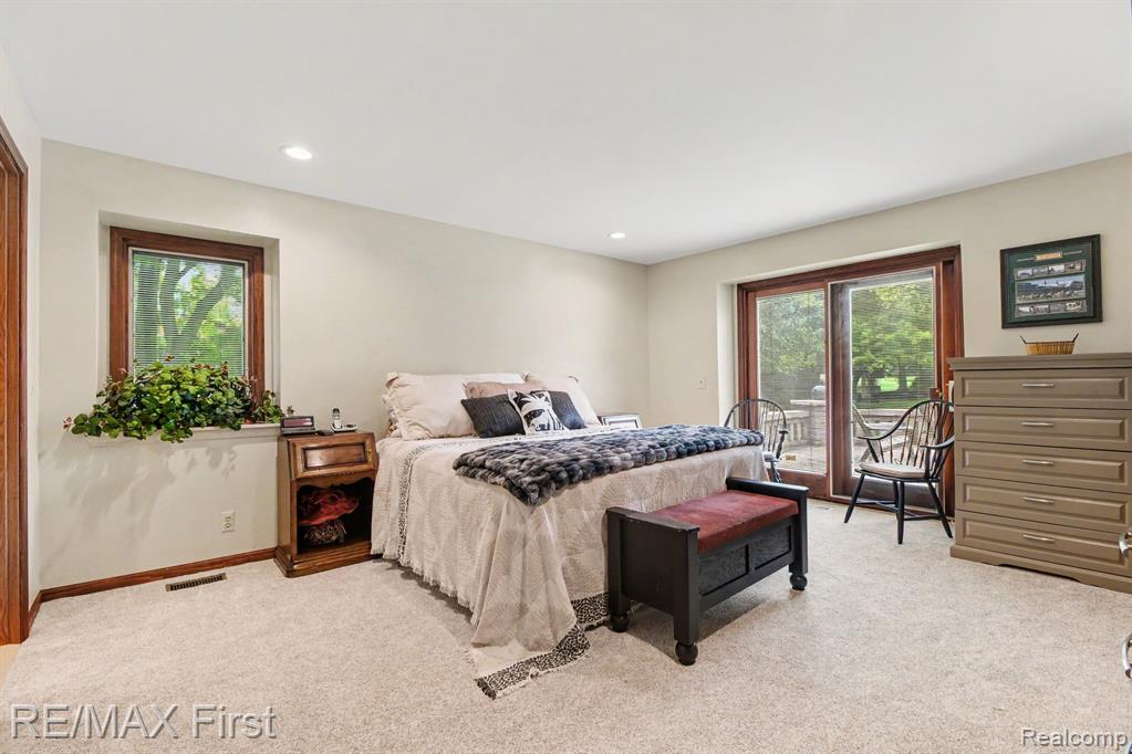 601 Brookwood Lane E, Rochester Hills, MI 48309 — Photo 17