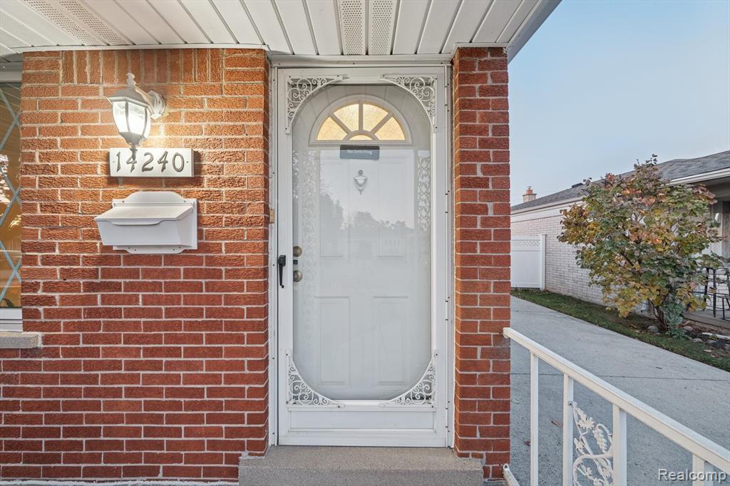 14240 Stratford Street, Riverview, MI 48193 — Photo 6