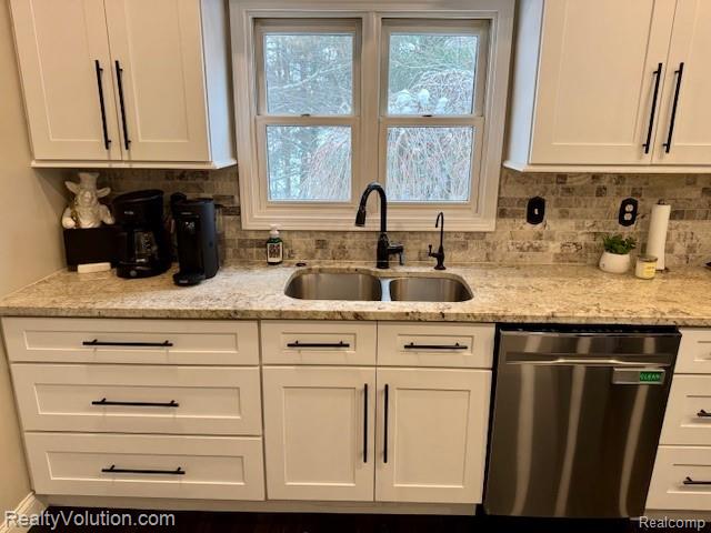 3597 LIPPINCOTT Road, Lapeer, MI 48446 — Photo 5