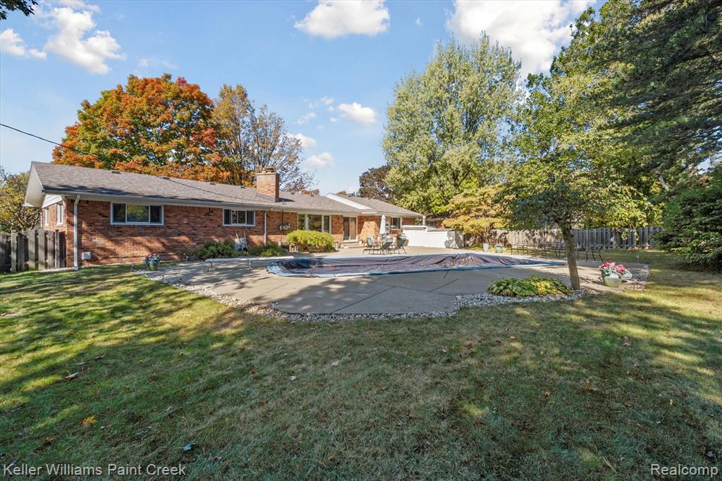 952 Dursley Road, Bloomfield Hills, MI 48304 — Photo 47