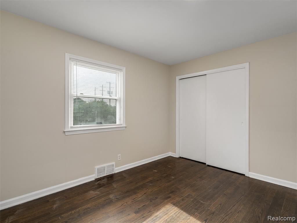 96 Oneida Street, Pontiac, MI 48341 — Photo 12