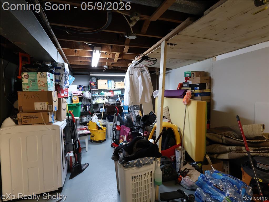 719 Sheryl Drive, Waterford, MI 48328 — Photo 28