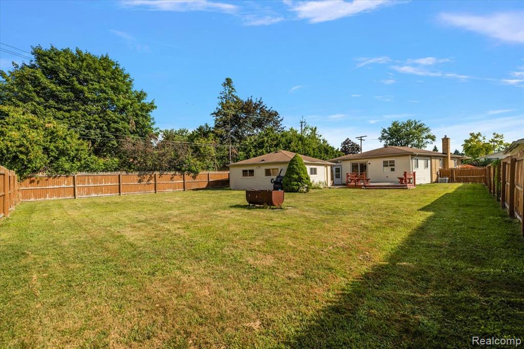 8628 Strom Drive, Sterling Heights, MI 48314 — Photo 47