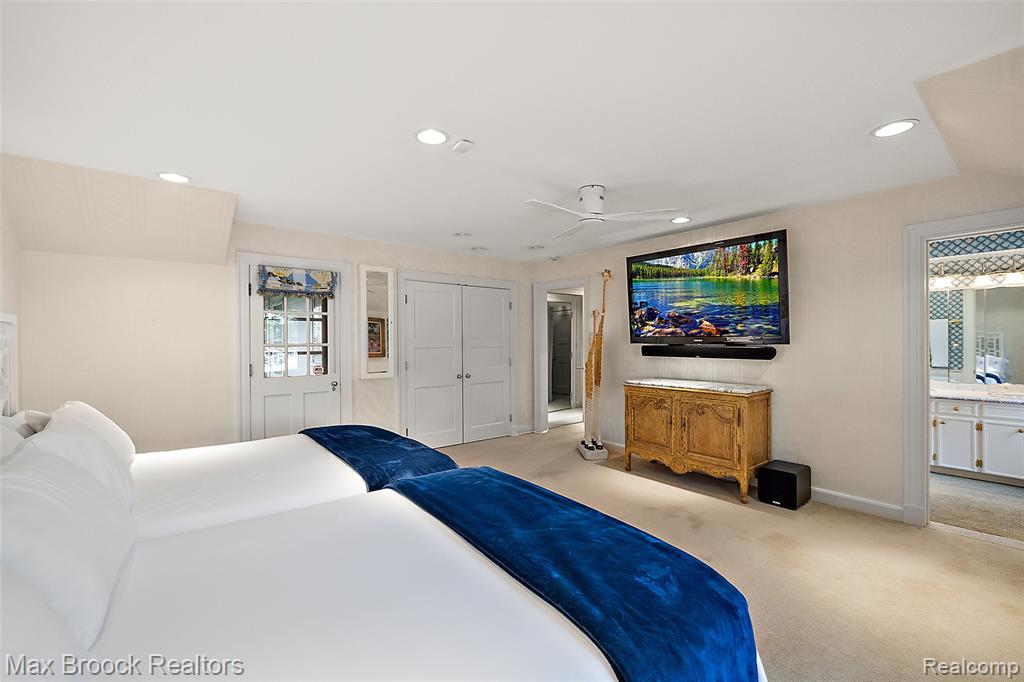 3945 Kirkland Court, Bloomfield Hills, MI 48302 — Photo 19