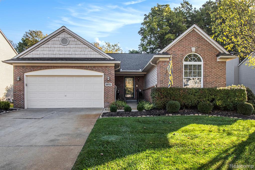 9771 Tioga Trail, Pinckney, MI 48169 — Photo 2