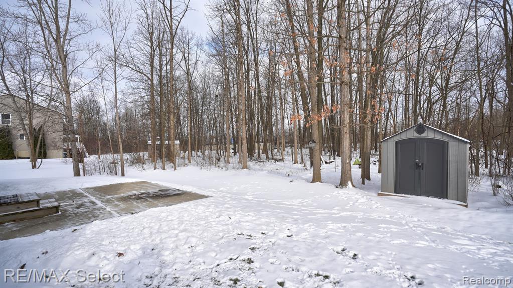 7115 GLENMEADOW Court, Grand Blanc, MI 48439 — Photo 26
