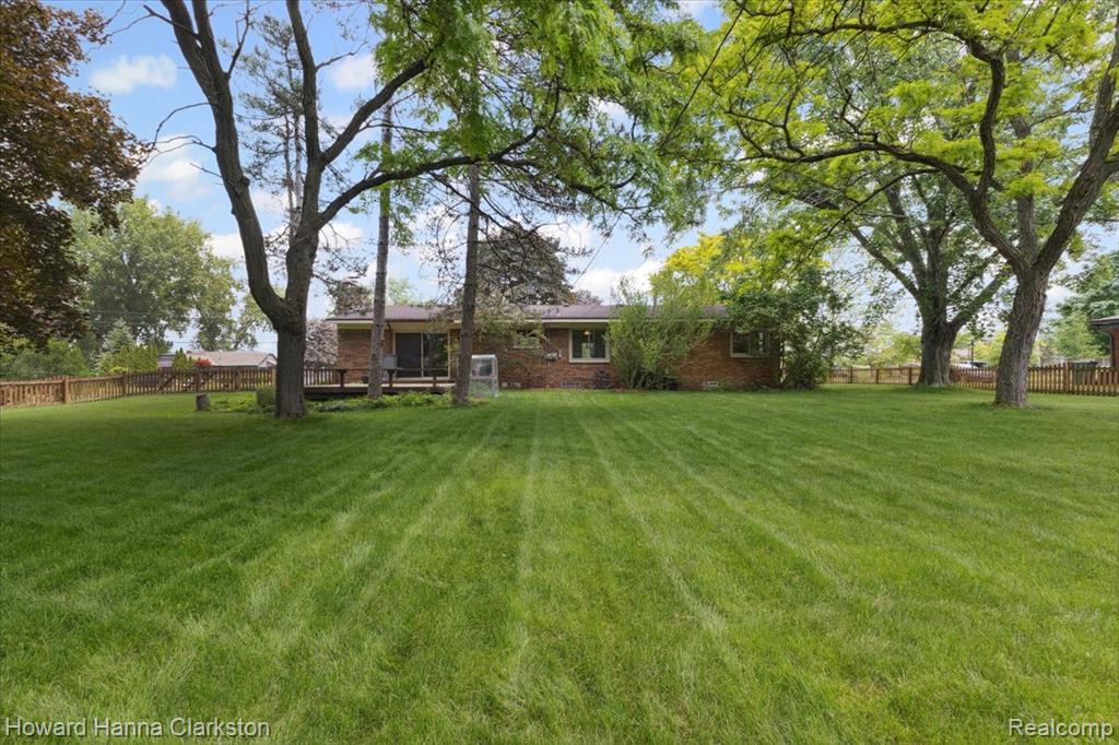 5045 Bronco Drive, Clarkston, MI — Photo 6