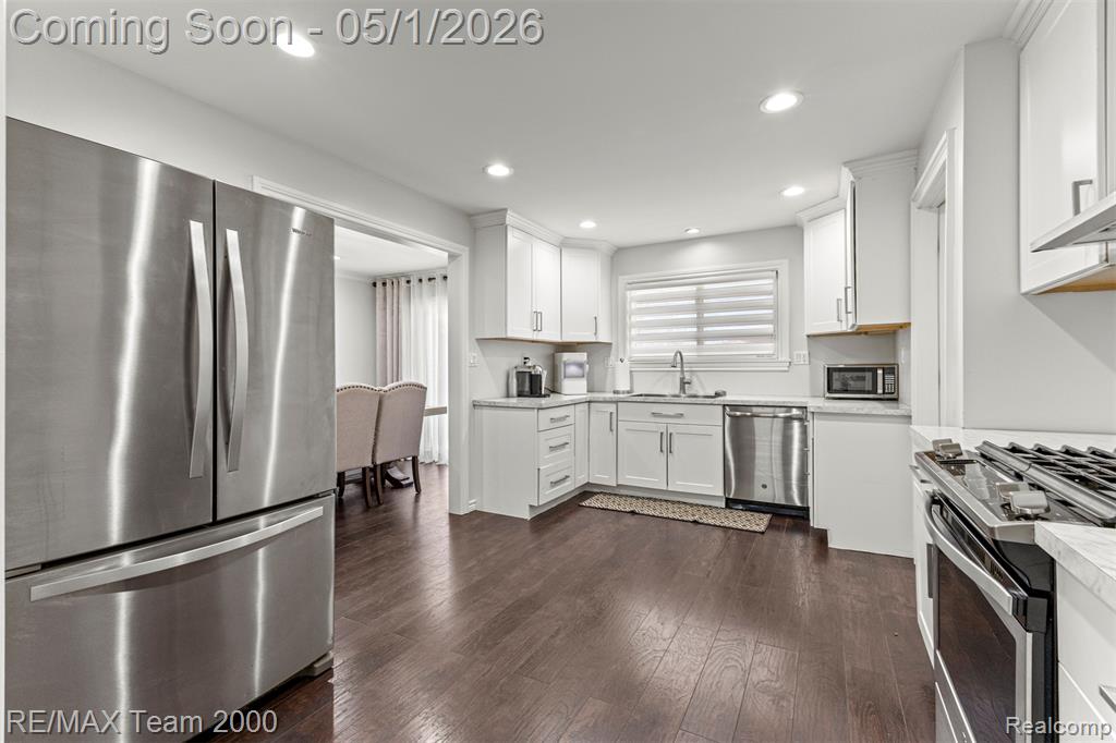 26622 Hass Street, Dearborn Heights, MI 48127 — Photo 11