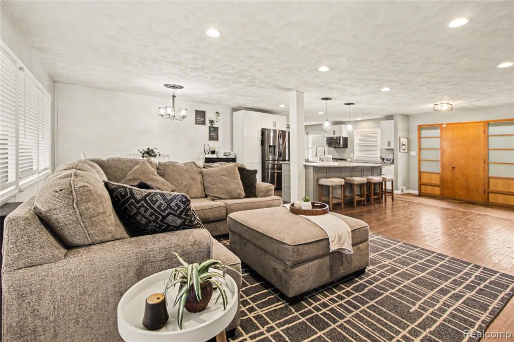 330 Cole Road, Monroe, MI 48162 — Photo 6