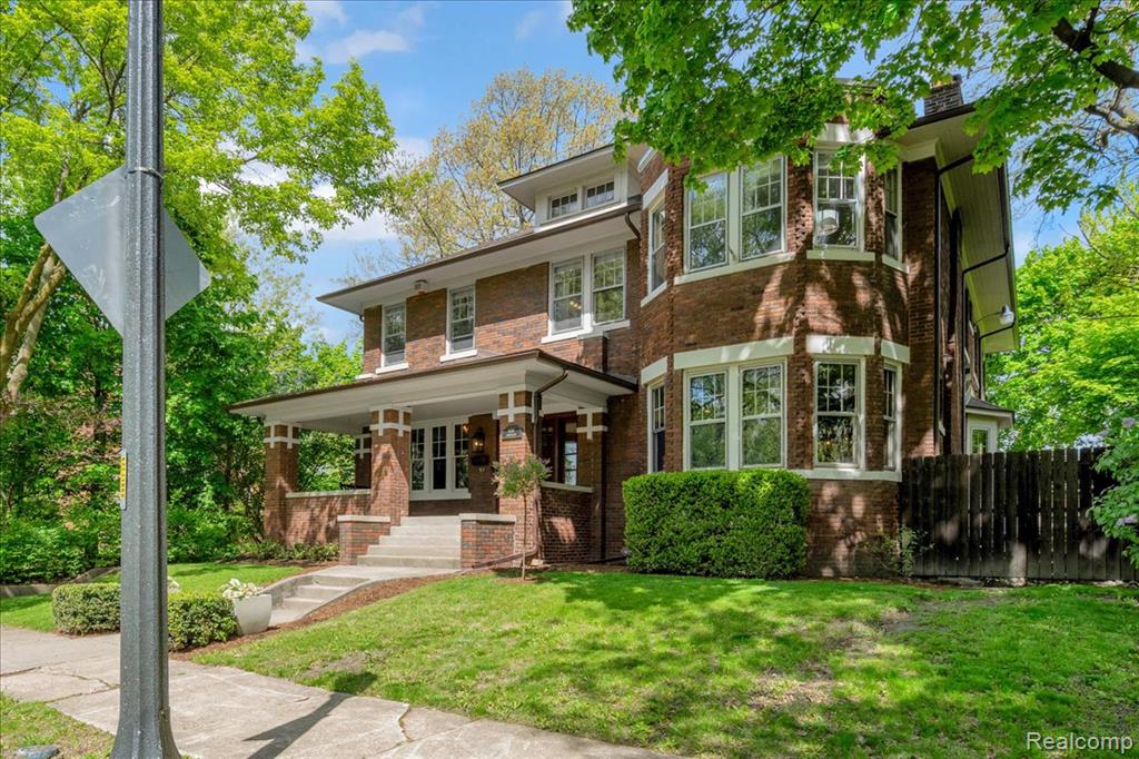 658 Longfellow Street, Detroit, MI 48202 — Photo 73