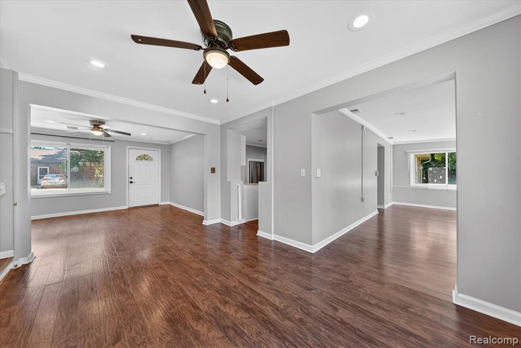 401 W Liberty Street, South Lyon, MI 48178 — Photo 12