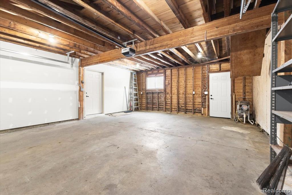 5348 Burgundy Drive, Clarkston, MI — Photo 35